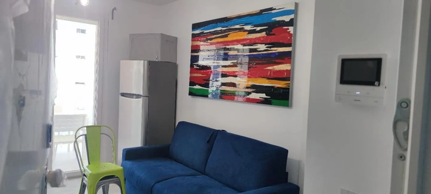 Dali House Nuovissimo!! ile iletişim
